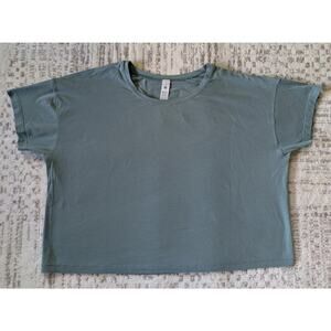 Lululemon Cropped T-Shirt, Women's Yoga Shirt - Size 12